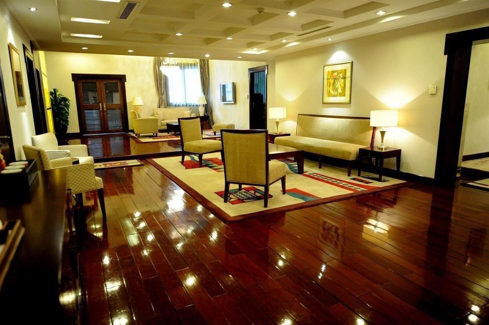 Yun-Zen Jinling World Trade Plaza Hotel Shijiazhuang Exterior foto